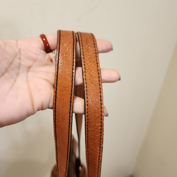 Etienne Aigner Camel Brown Leather Showlder bag - Picture 6 of 16